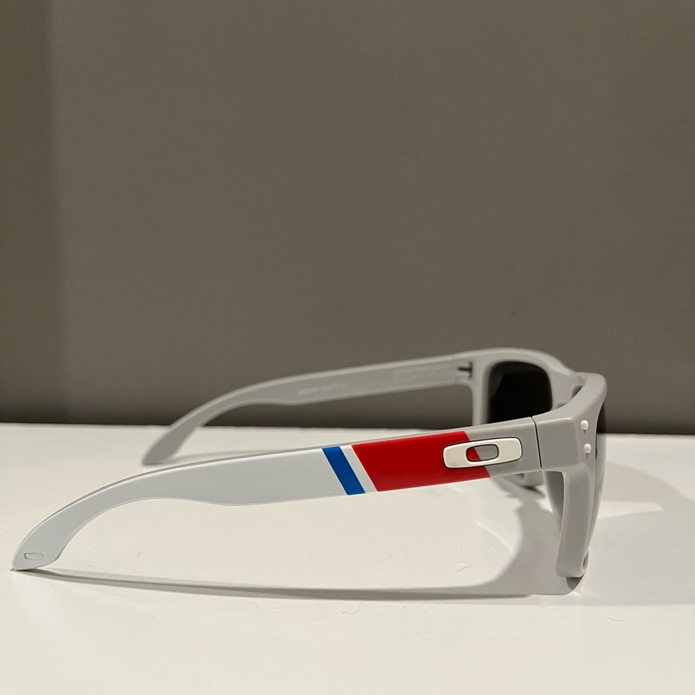 Oakley Sunglassess